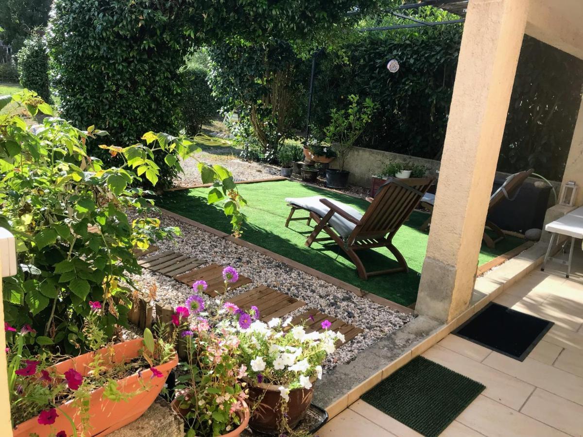 Chambre Et Salle De Bain Prive S'Ouvrant Sur Terrasse, Jardin Et Cuisine D'Ete Quillan Extérieur photo